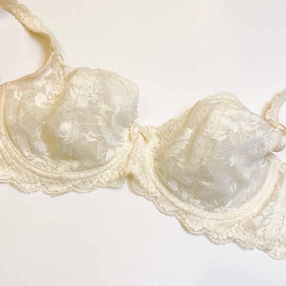2/$40 Change Lingerie Cream Lace Bra Bridal - Picture 1 of 4